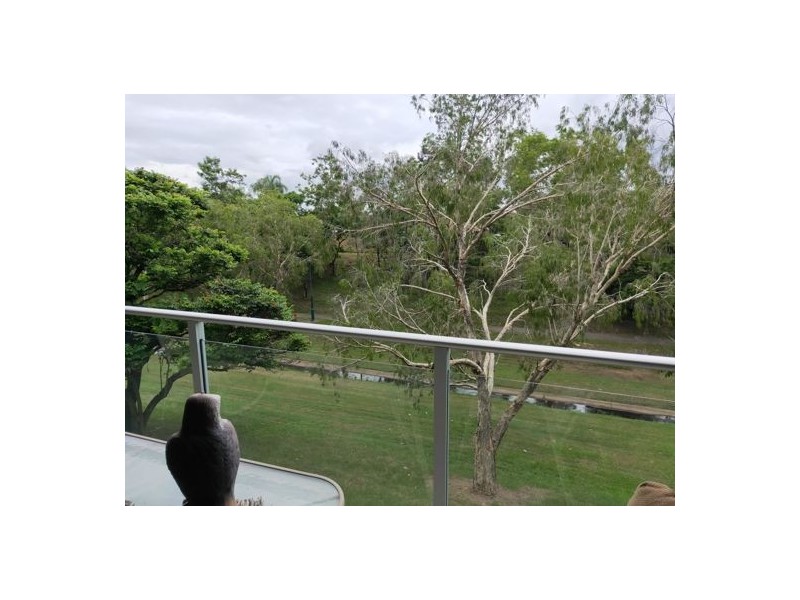 3201/12 Executive Drive, Burleigh Waters QLD 4220