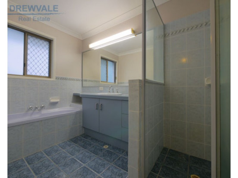 25 GULUBIA PLACE, Calamvale QLD 4116