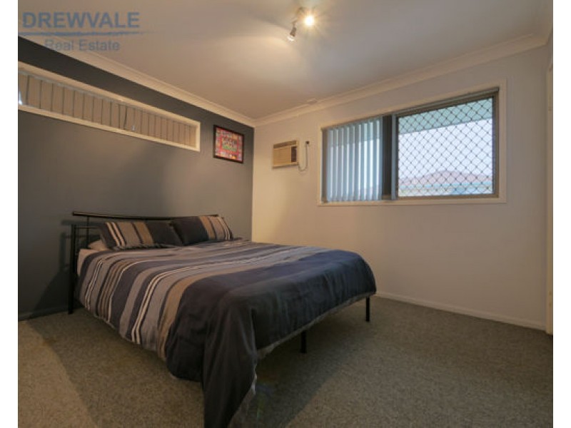 25 GULUBIA PLACE, Calamvale QLD 4116