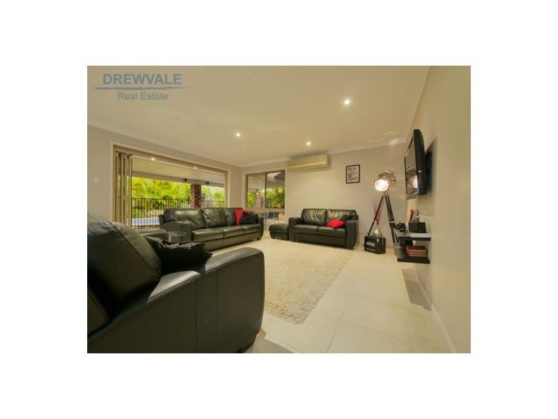 25 GULUBIA PLACE, Calamvale QLD 4116