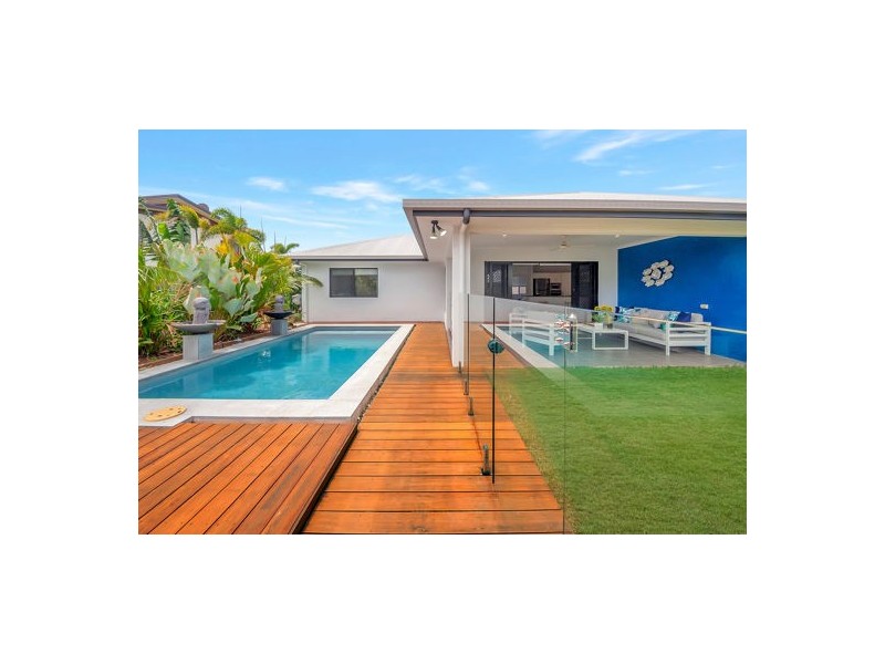 11 Jabiru Court, Smithfield QLD 4878