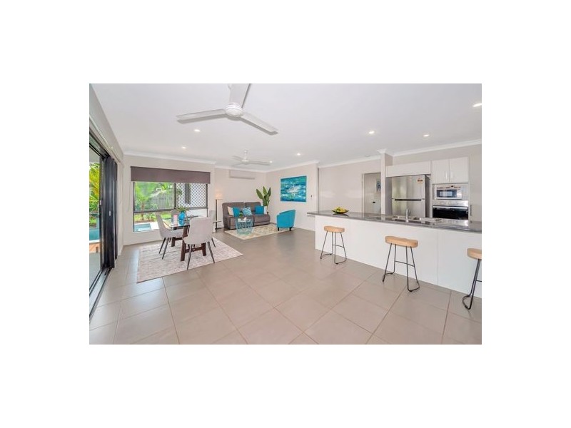 11 Jabiru Court, Smithfield QLD 4878