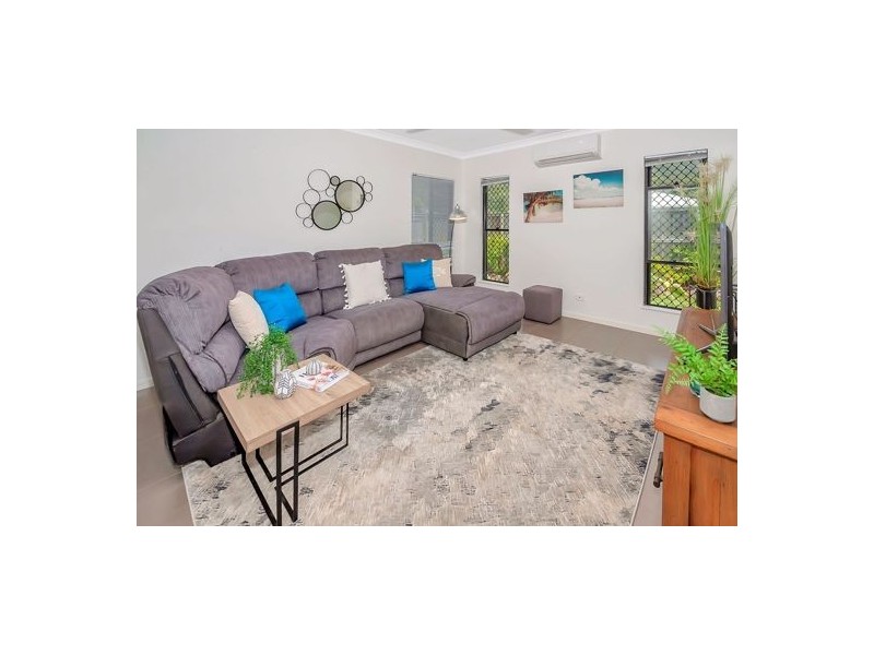 11 Jabiru Court, Smithfield QLD 4878