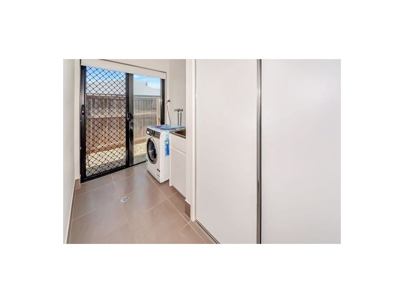 11 Jabiru Court, Smithfield QLD 4878