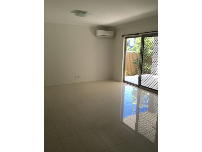 1/15 Lagonda St, Annerley QLD 4103