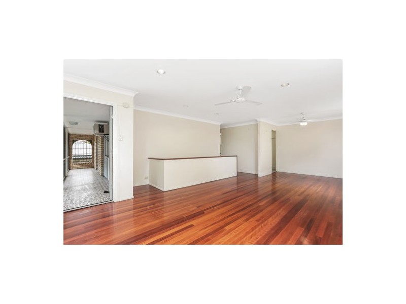 10408 Trouts Road, Stafford Heights QLD 4053