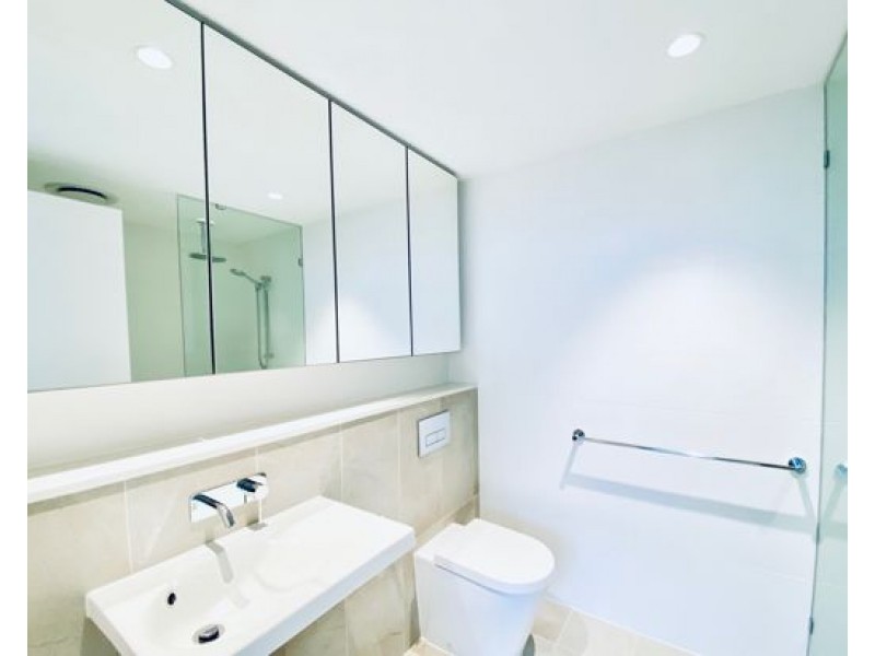 603 3 Northcliffe Terrace, Surfers Paradise QLD 4217