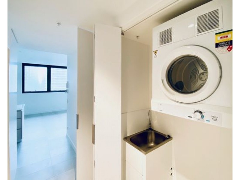 603 3 Northcliffe Terrace, Surfers Paradise QLD 4217