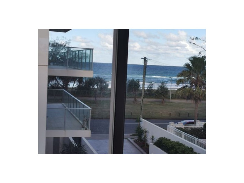 126 old burleigh road, Broadbeach QLD 4218