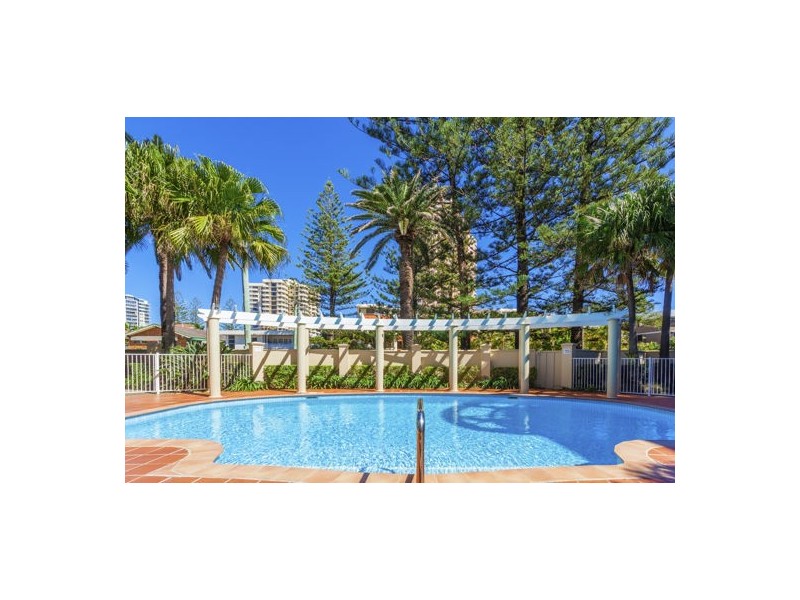 126 old burleigh road, Broadbeach QLD 4218