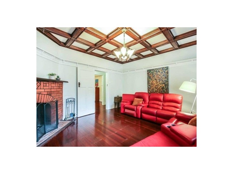 19 Store Street, Albion QLD 4010