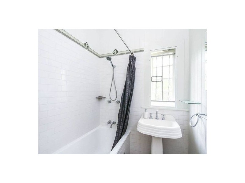 19 Store Street, Albion QLD 4010