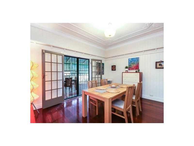 19 Store Street, Albion QLD 4010