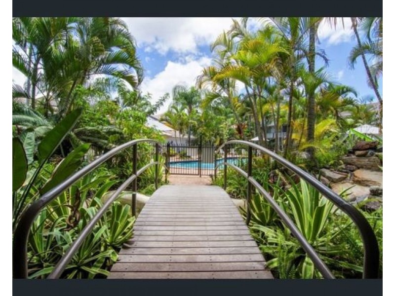 12 Coolgardie St, Elanora QLD 4221