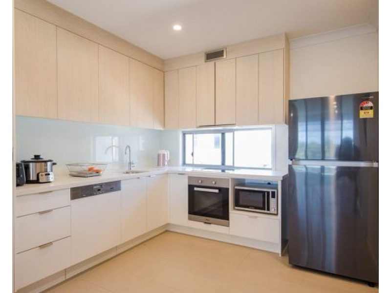 74/3028 The Boulevard, Carrara QLD 4211