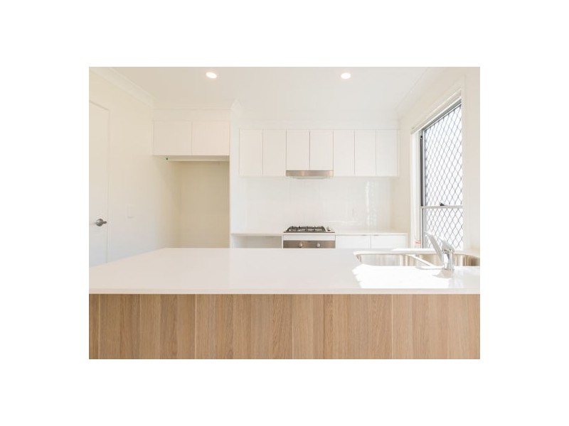 15 Mayfair Street, Doolandella QLD 4077