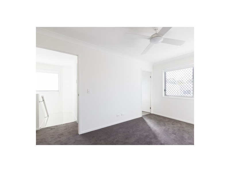 15 Mayfair Street, Doolandella QLD 4077