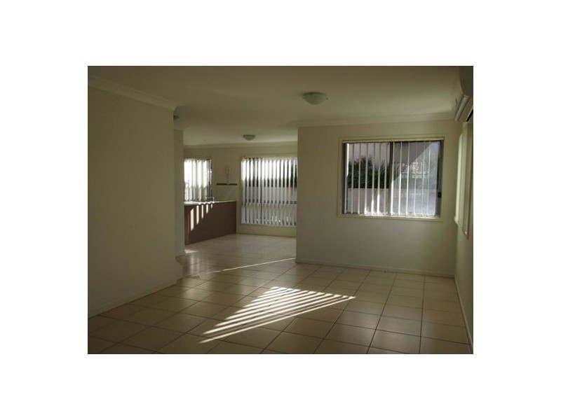 AQ/2 Toohey St, Pacific Pines QLD 4211