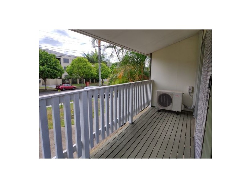 9 Omeo Street, Macgregor QLD 4109