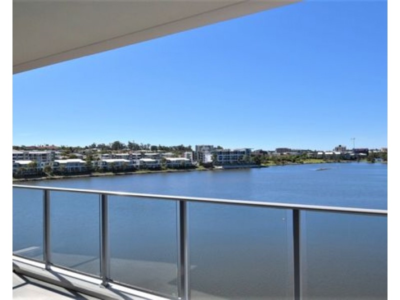 1304/397 Christine Avenue, Varsity Lakes QLD 4227