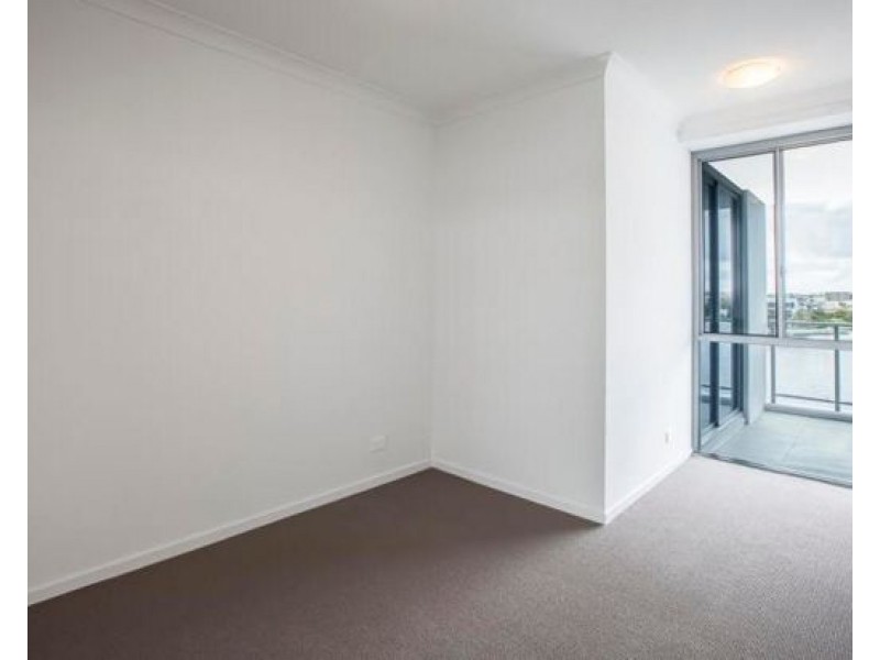 1304/397 Christine Avenue, Varsity Lakes QLD 4227