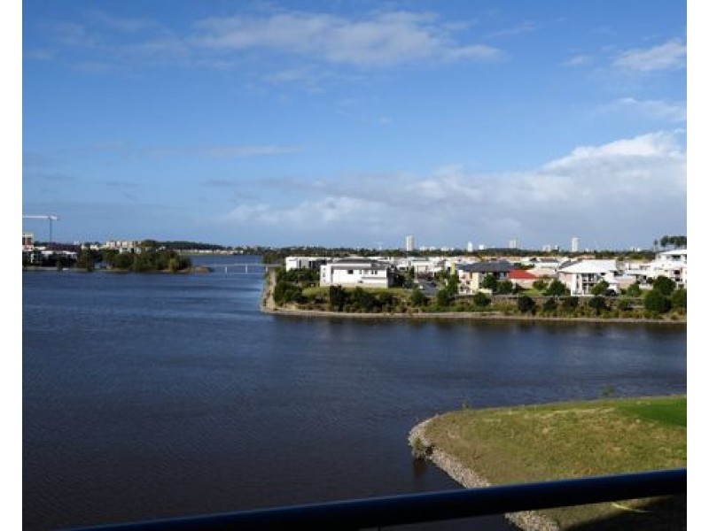 1304/397 Christine Avenue, Varsity Lakes QLD 4227