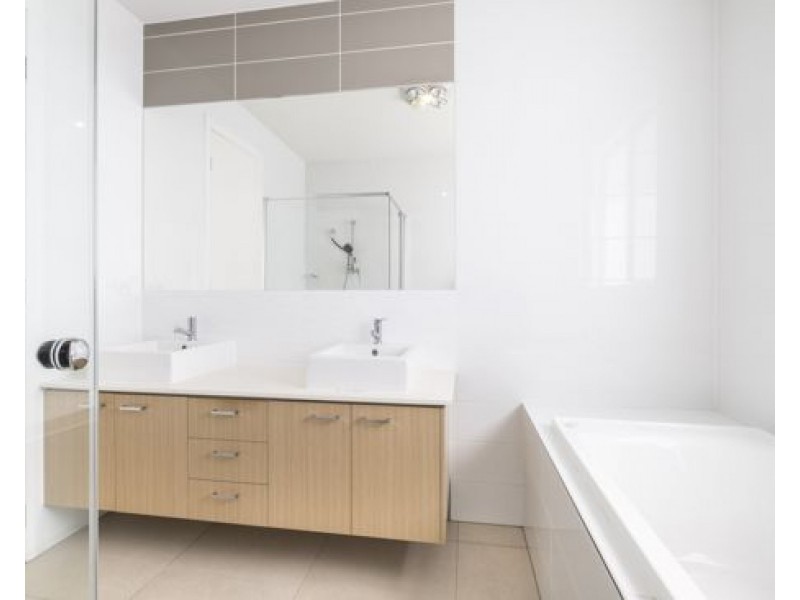 7/341 MacArthur Ave, Hamilton QLD 4007