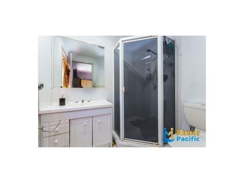 4/9 Lawrence Close, Robertson QLD 4109