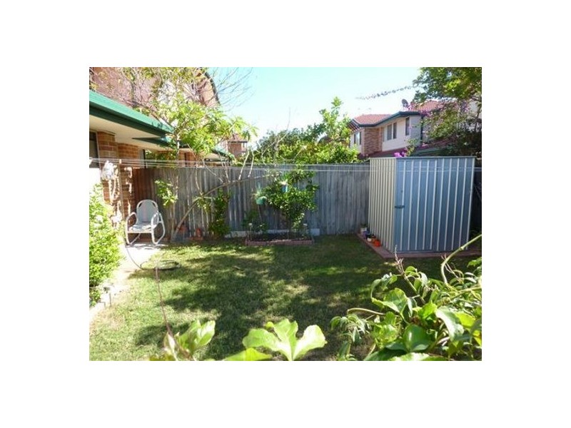 80 75 Brown Street, Labrador QLD 4215