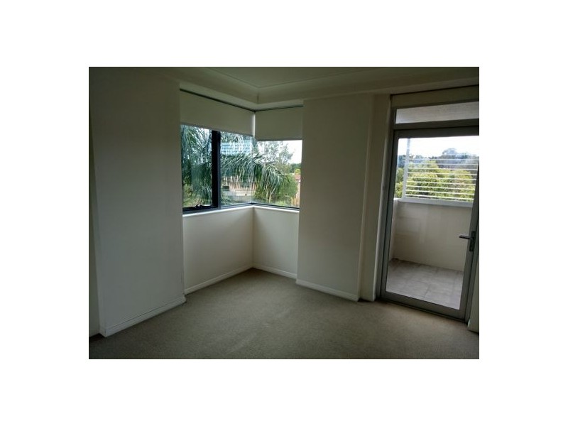 4301 14 Executive Drive, Burleigh Waters QLD 4220