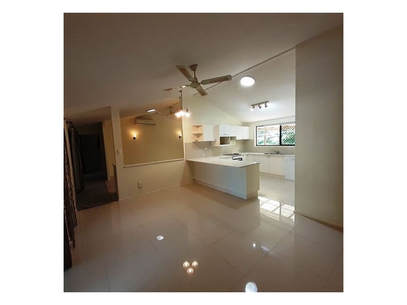 5a Thredbo Drive, Worongary QLD 4213