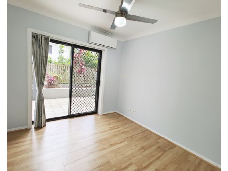 16 Sanders St, Upper Mount Gravatt QLD 4122