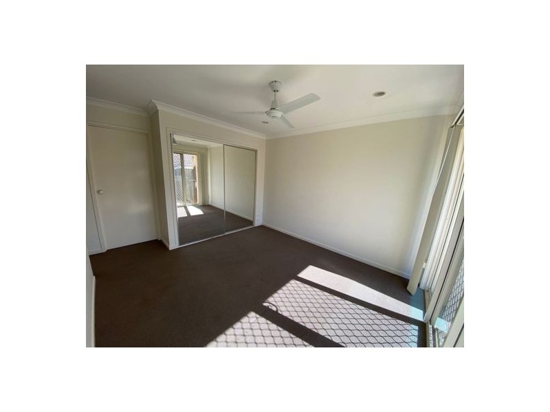 40/8 Rosegum Pl, Redbank Plains QLD 4301