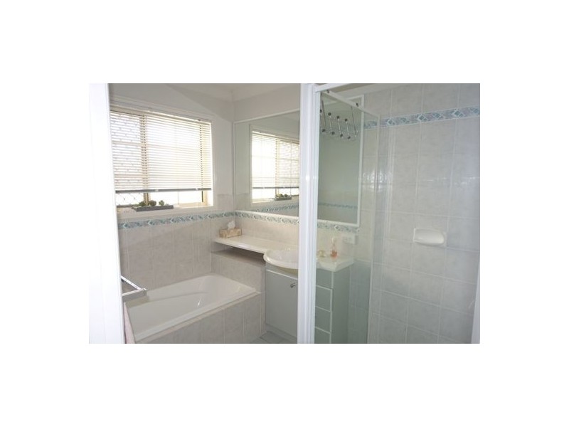 184 Radford Road, Manly West QLD 4179