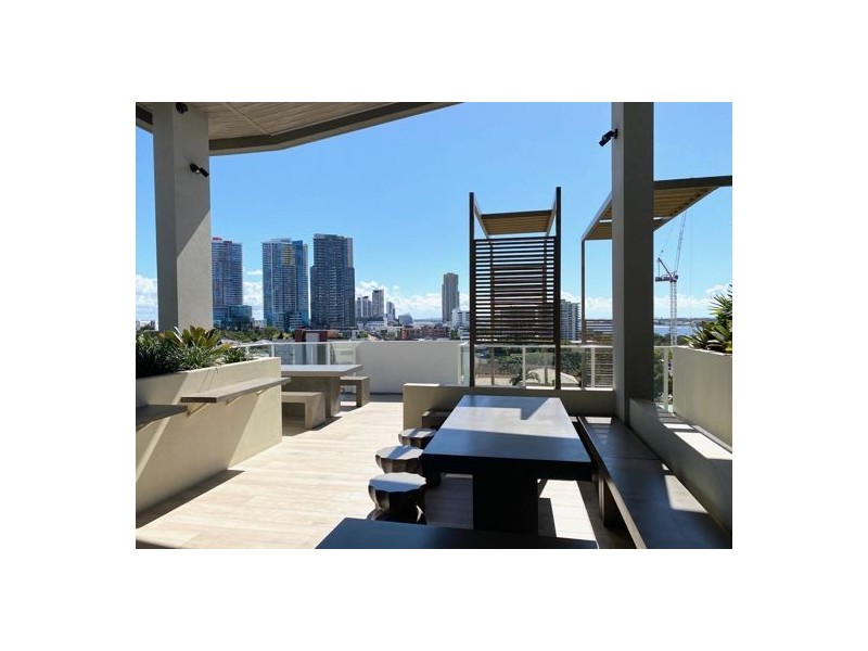 605/8 Meron Street, Southport QLD 4215