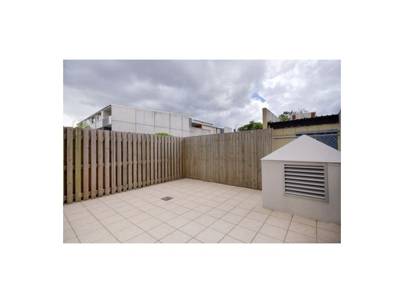 27 Berwick St, Fortitude Valley QLD 4006