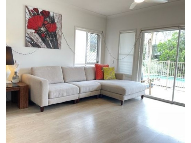 29 Ceadrwood Cresent, Robina QLD 4226