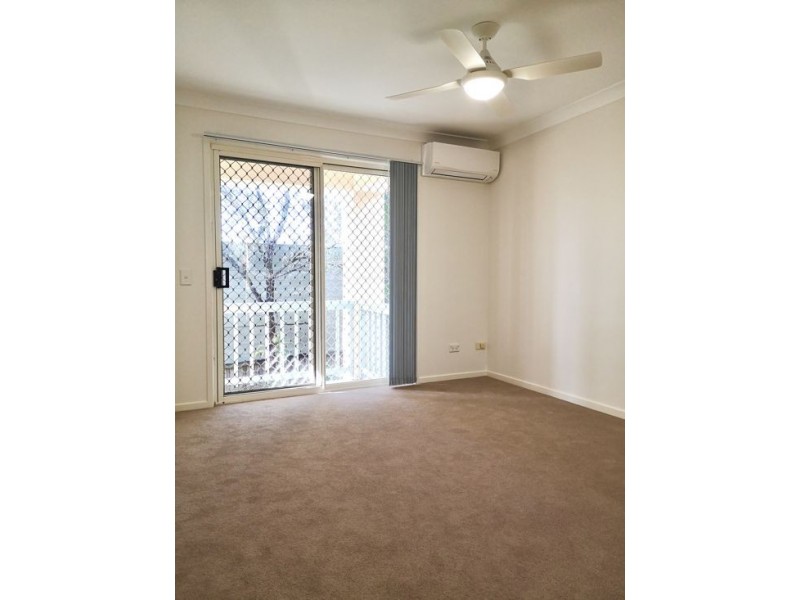 Unit 34 /1 Warbler Parade, Varsity Lakes QLD 4227