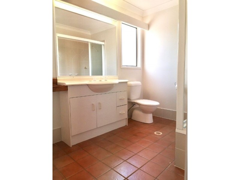 Unit 34 /1 Warbler Parade, Varsity Lakes QLD 4227