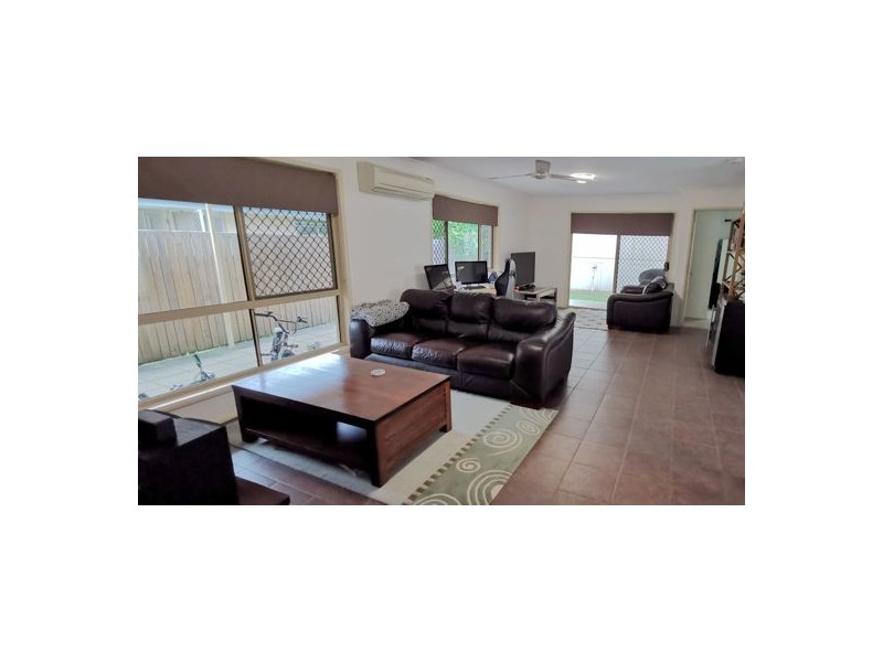 2 Anaheim drive, Helensvale QLD 4212