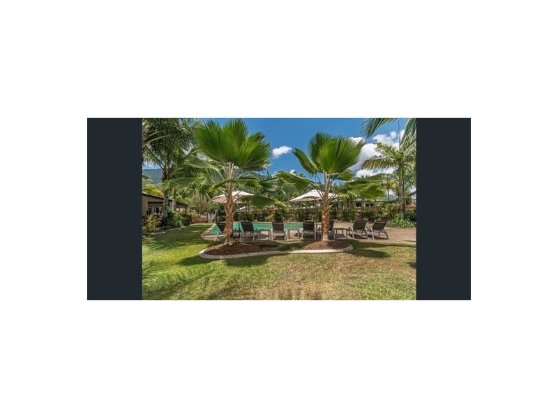 1-13 Ernest St, Redlynch QLD 4870