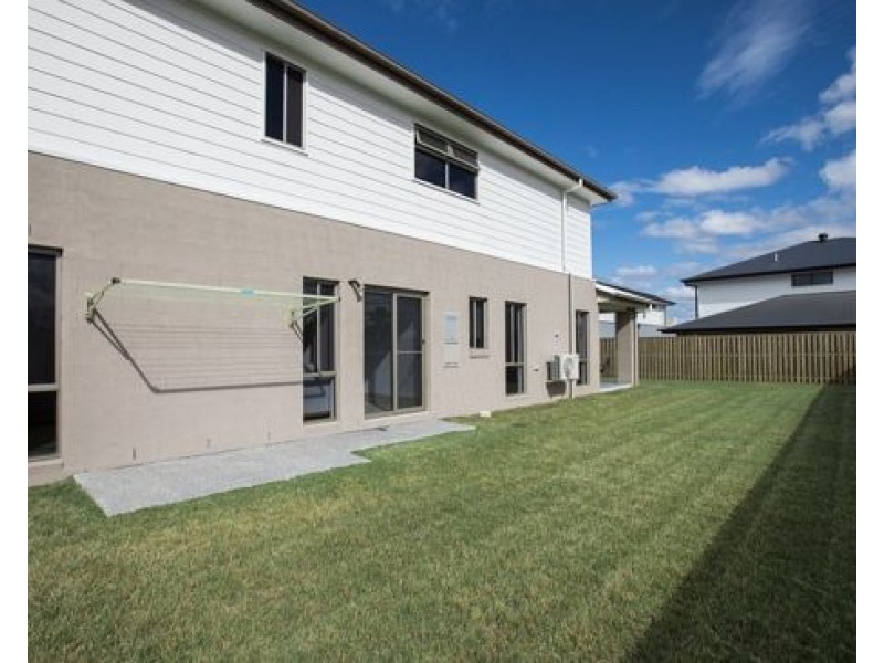 28 Amazon Circuit, Helensvale QLD 4212