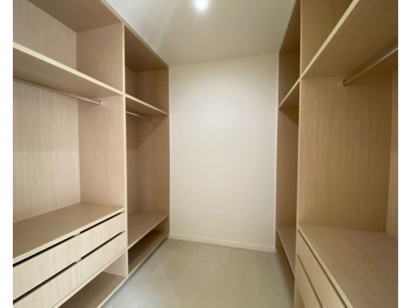 7 The Dress Circle, Benowa QLD 4217