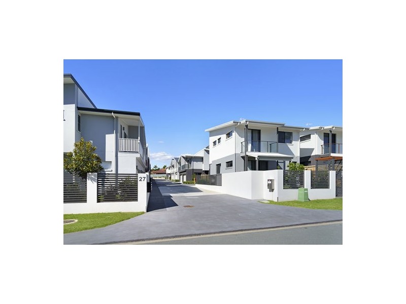 26/27 Sunflower Crescent, Calamvale QLD 4116
