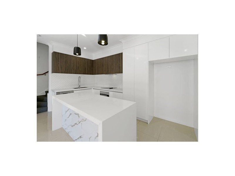 26/27 Sunflower Crescent, Calamvale QLD 4116