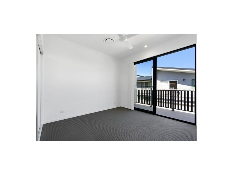 26/27 Sunflower Crescent, Calamvale QLD 4116