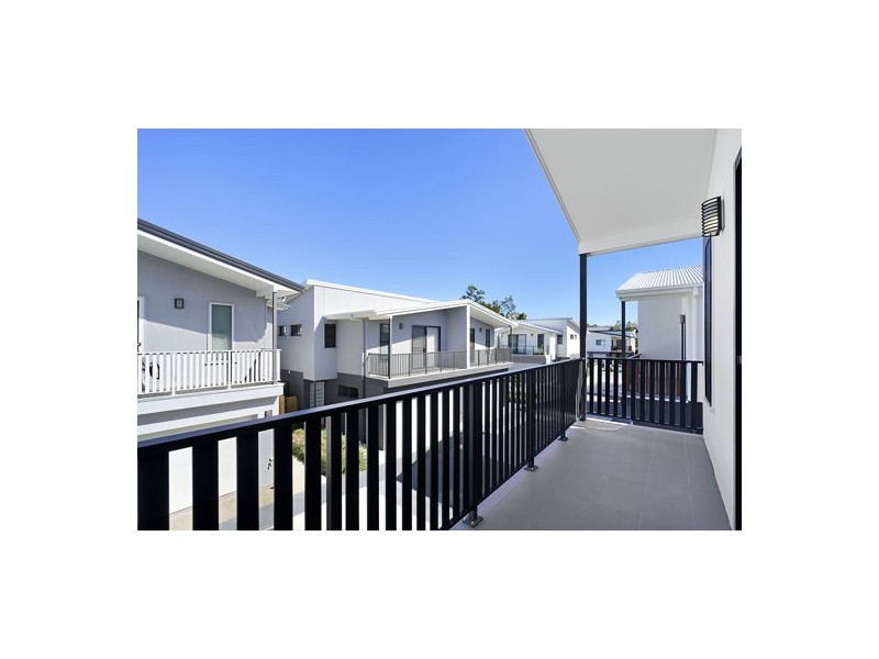 26/27 Sunflower Crescent, Calamvale QLD 4116