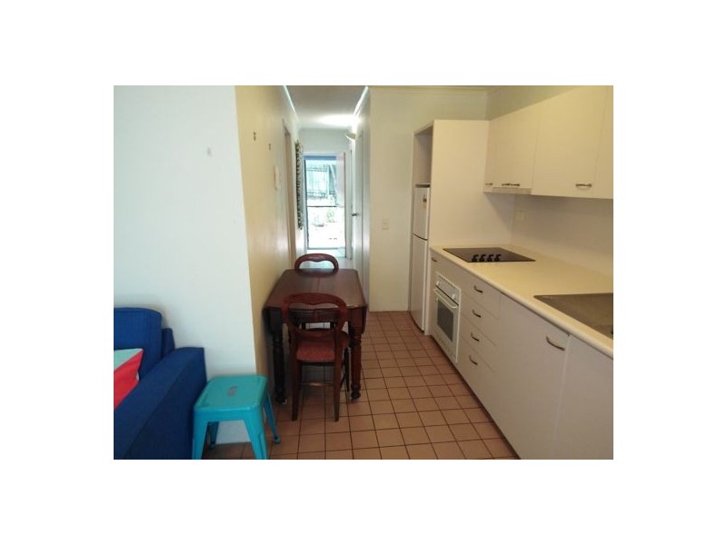 2 Waverley Road, Taringa QLD 4068