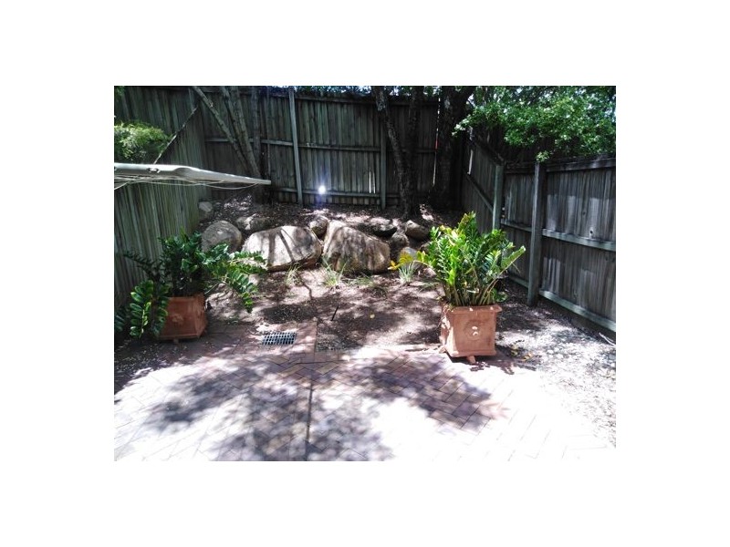 2 Waverley Road, Taringa QLD 4068
