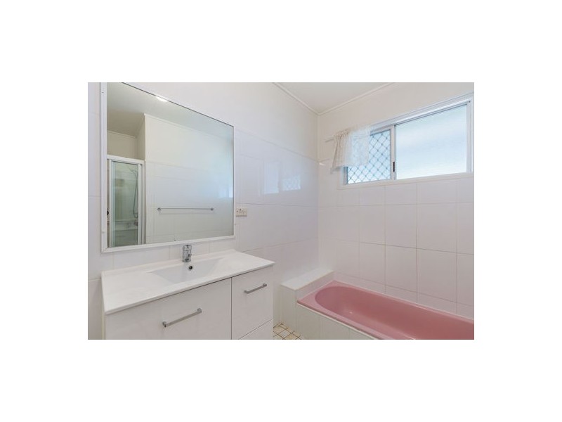 2 Coach Street, Slacks Creek QLD 4127